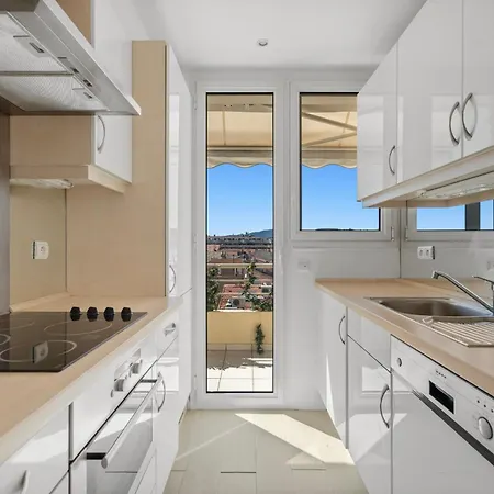 Ref 1996 Croisette - Sea View For Rent كان